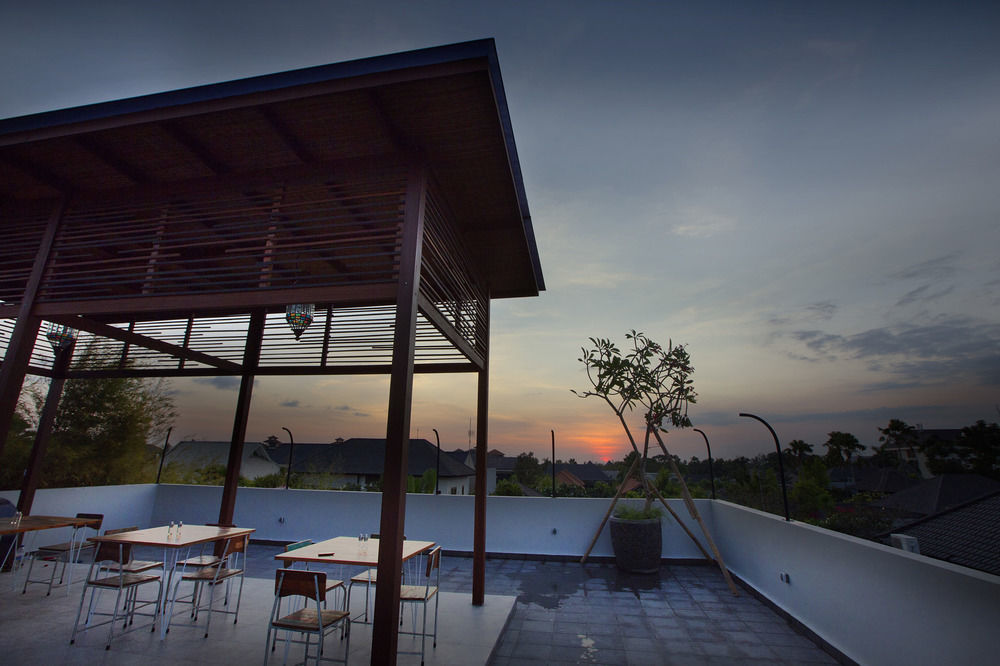 Zen Rooms Seminyak Kayu Jati מראה חיצוני תמונה